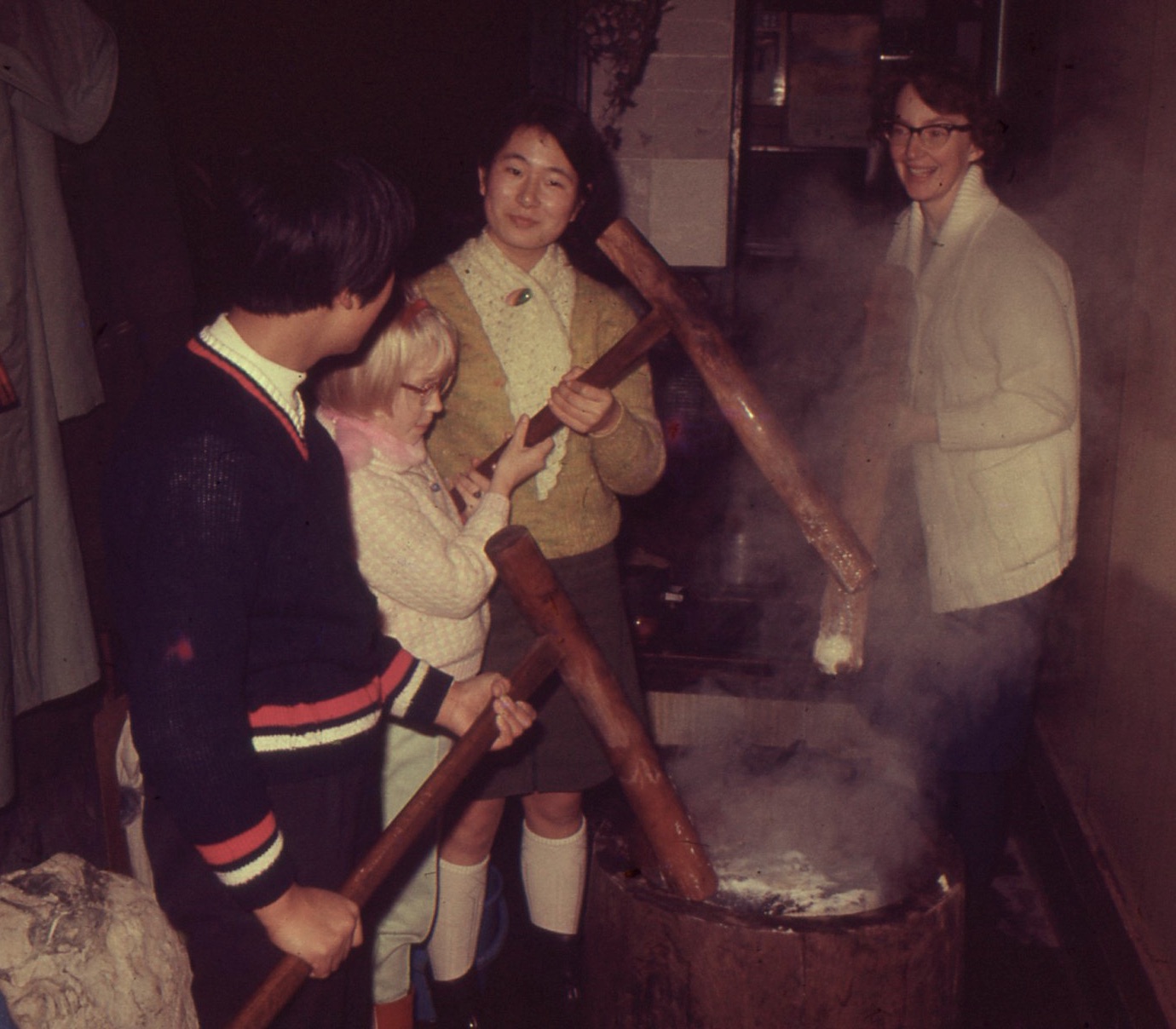 Making mochi